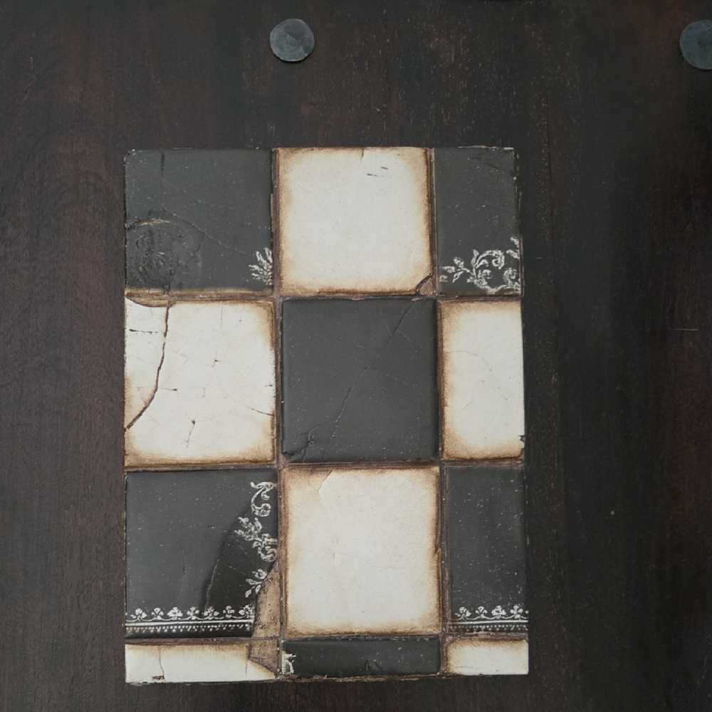 Sid Dickens Tile